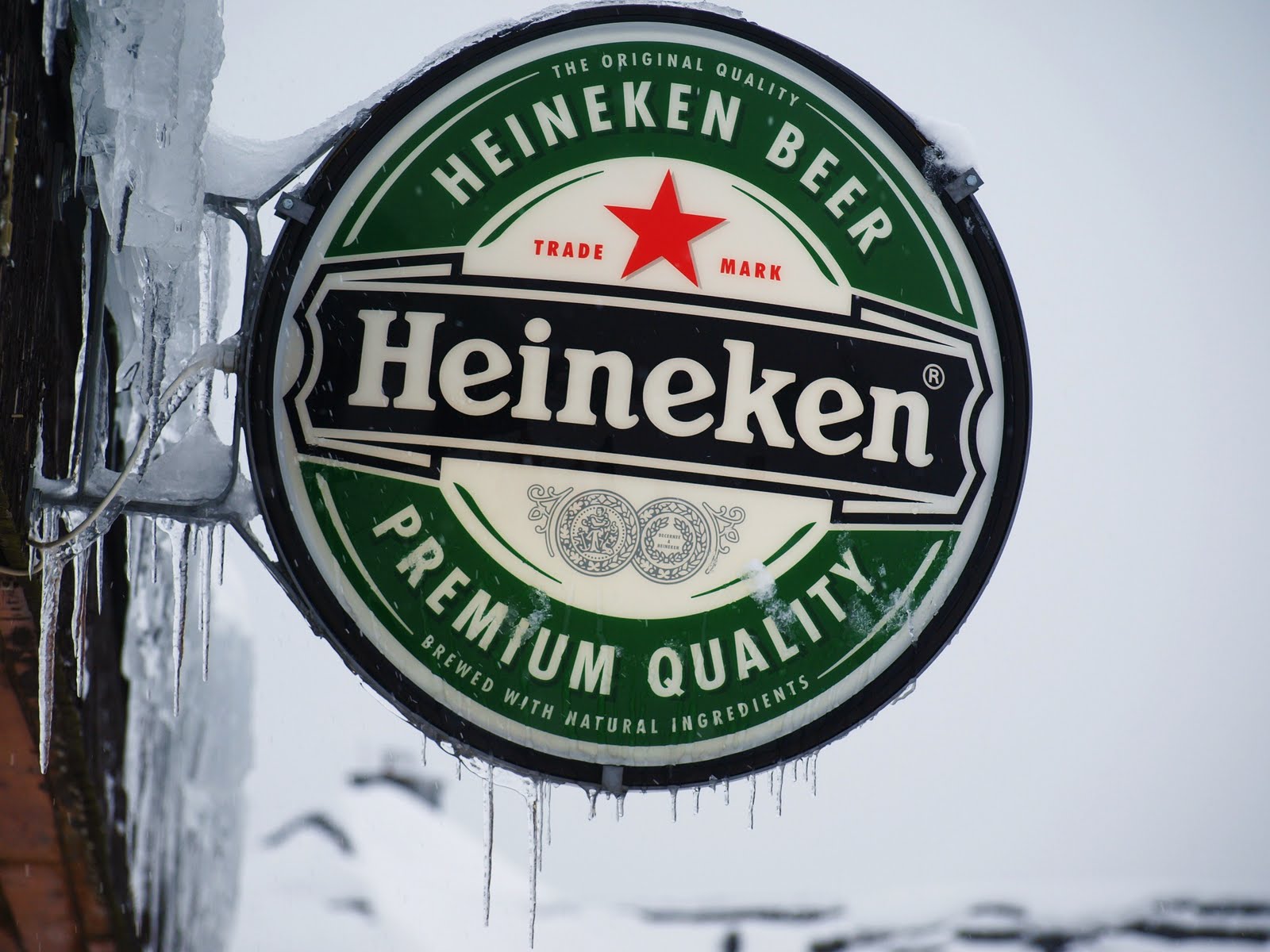 Heineken sells more beer in Q1, sticks to outlook