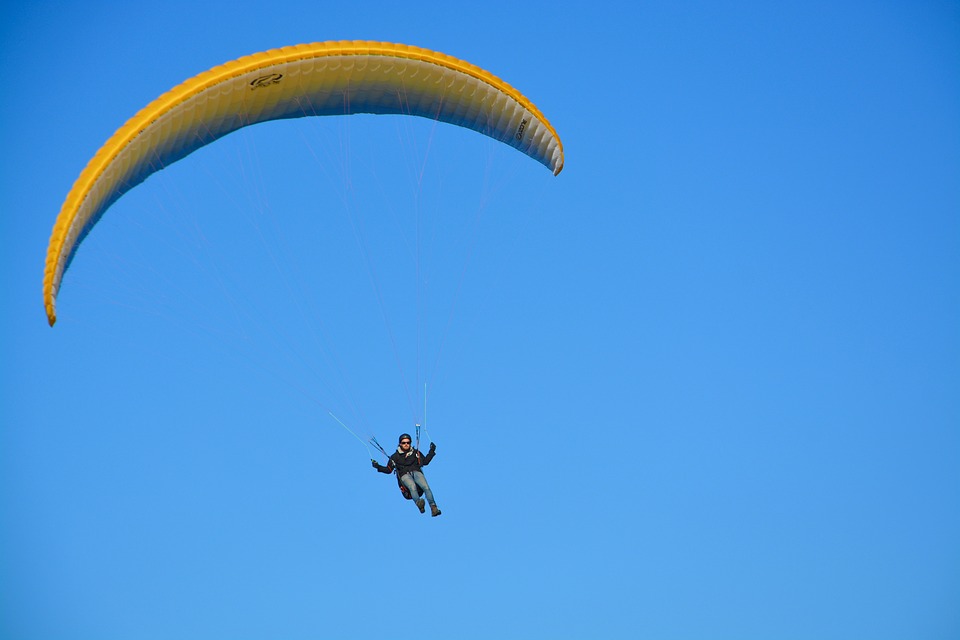 2 paragliders killed in Germany; more strong storms forecast