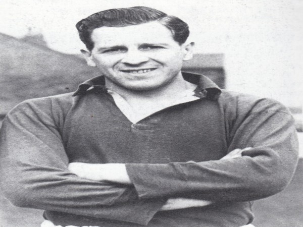 Former footballer Donald Woan dies at 92