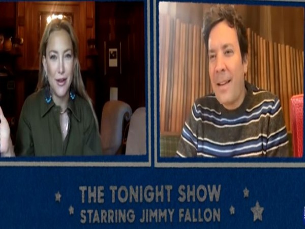 Jimmy Fallon blushes as Kate Hudson jokes about his crush on her during 'Almost Famous'