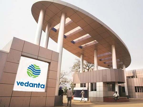 Vedanta Secures $300 Million in Loans for Refinancing Drive