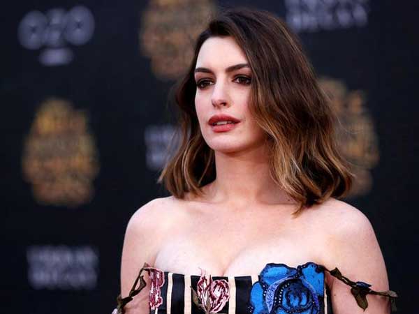 Anne Hathaway recalls being "a chronically stressed young woman"