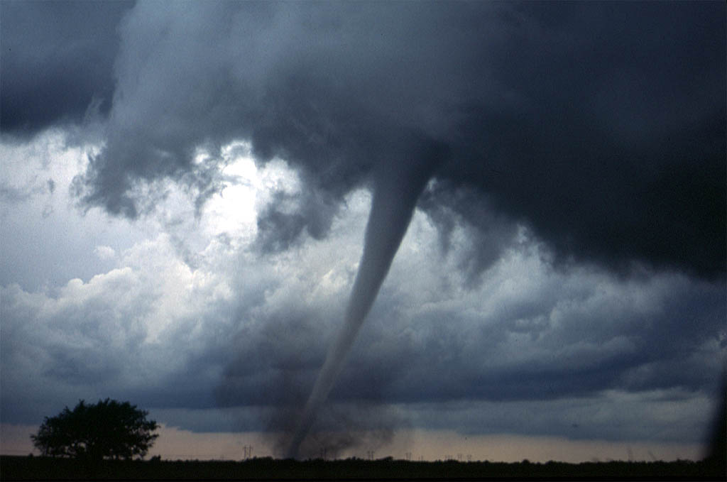 'Dangerous' radar-confirmed tornado hits suburban Chicago