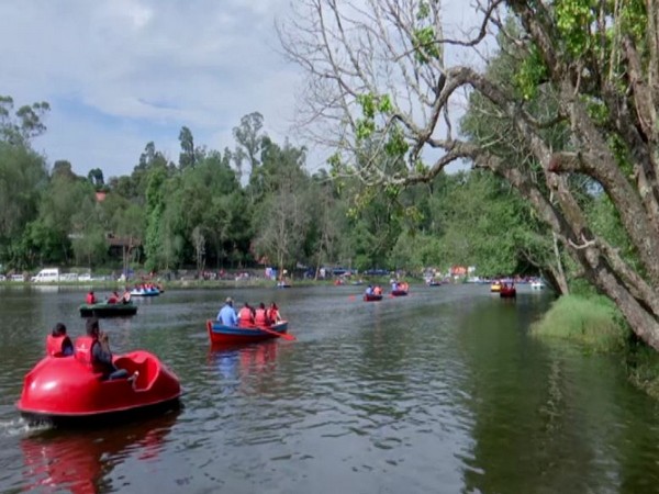 Tamil Nadu: Tourist footfall increases during summer festival in Kodaikanal