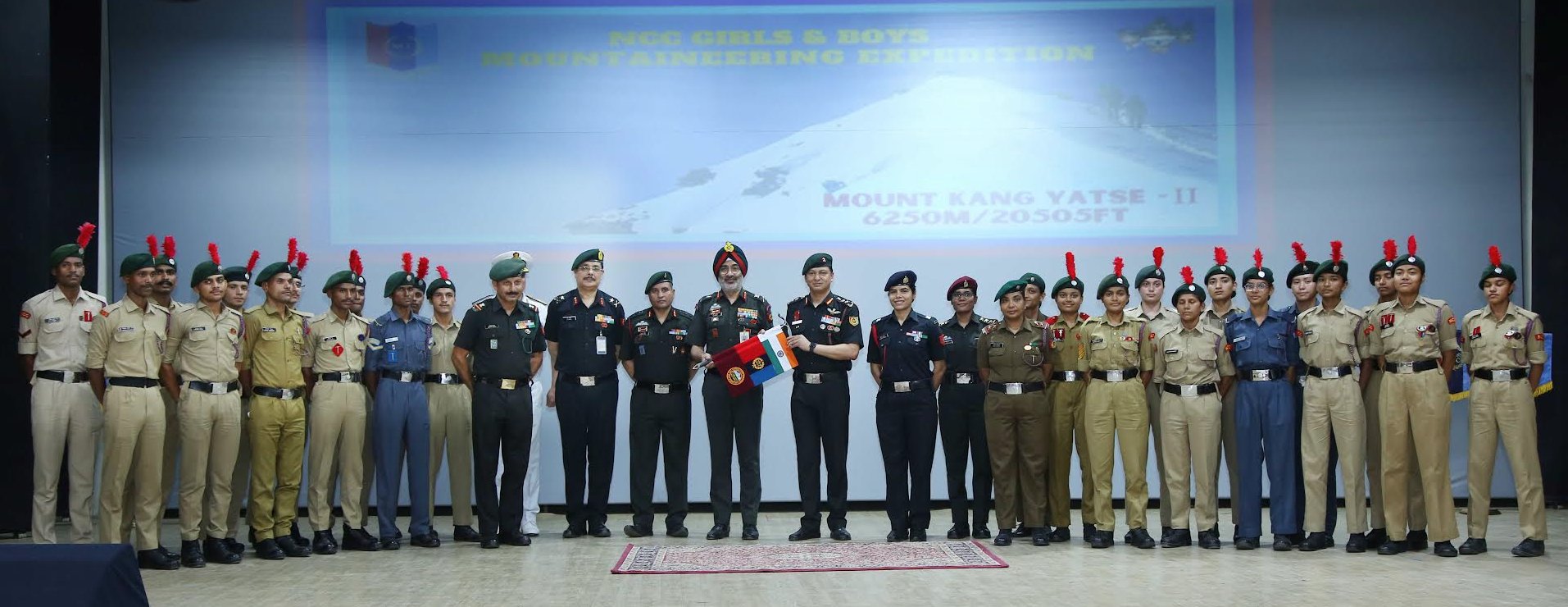 NCC Expedition to Mount Kang Yatse-II Flagged Off by DG Lt Gen Gurbirpal Singh