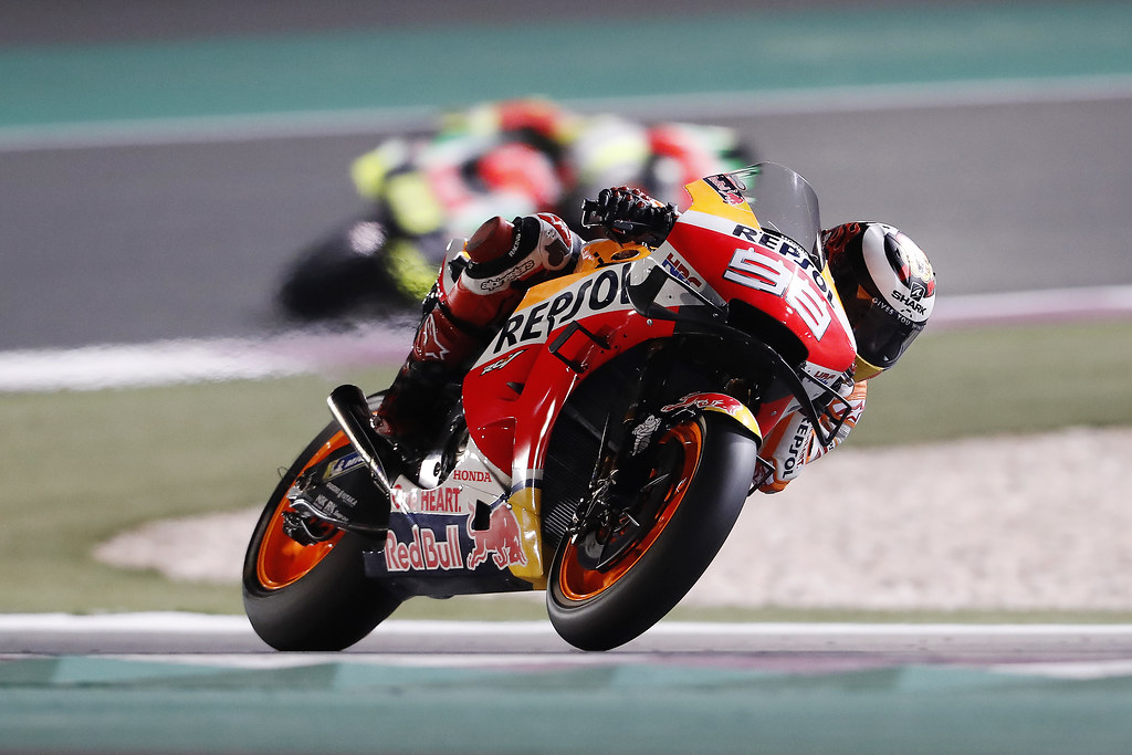 UPDATE 1-Motorcycling-Triple MotoGP world champion Lorenzo announces retirement