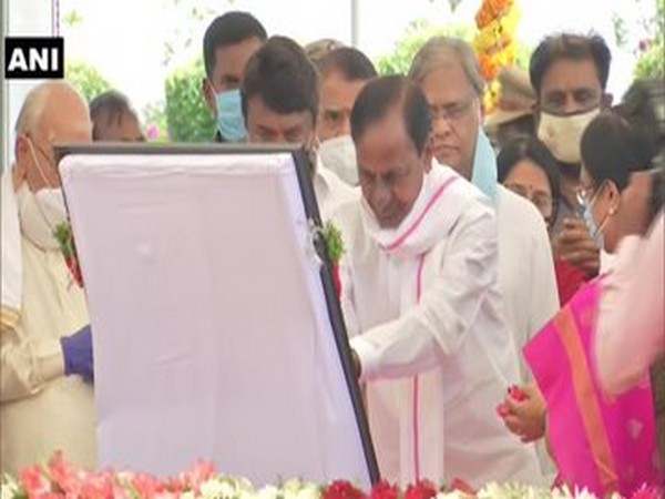Hyderabad: Telangana CM attends PV Narasimha Rao's birth centenary celebrations