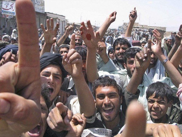 Urban refugees demonstrate at UNHCR office in Kathmandu seeking asylum ...