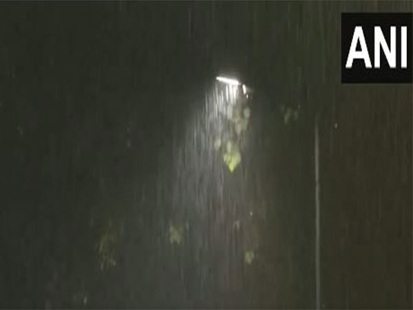 Delhi Experiences Heavy Rainfall and Thunderstorms