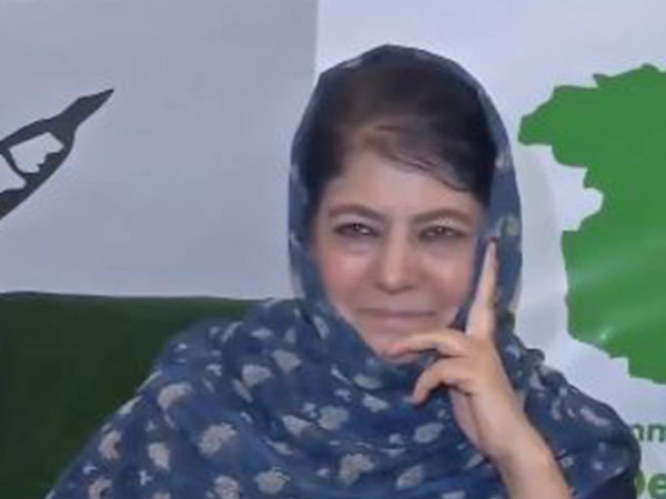 Mehbooba Mufti Urges Government to Lift Ban on Jamaat-e-Islami for Election Participation