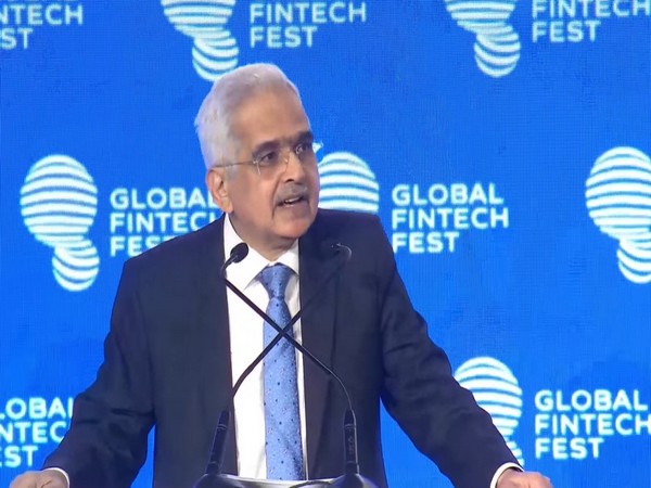 RBI Governor Advocates Self-Regulation for Thriving Fintech Sector