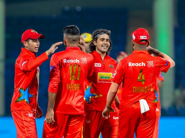 South Delhi Superstarz Crush Central Delhi Kings with Record-Breaking 117-Run Partnership