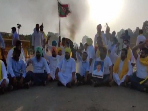 Farmers' stir: Punjab BJP leaders meet Shah, say unions should not be adamant on repeal of laws