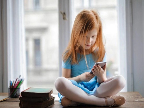 Voice-control smart devices might affect children's social, emotional development