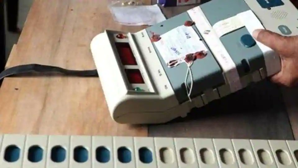 Madhya Pradesh HC receives petitions related to EVMs used in Nov 28 polls