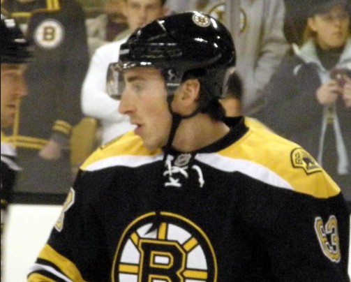 Marchand's 2 goals help Bruins down Leafs