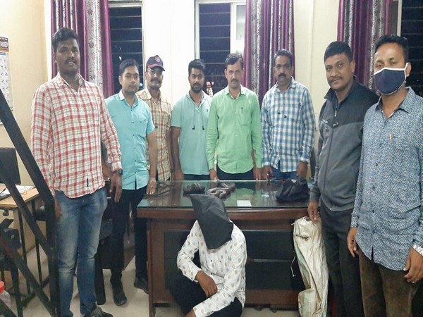 2 sand boa snakes recovered in Pune, 1 held