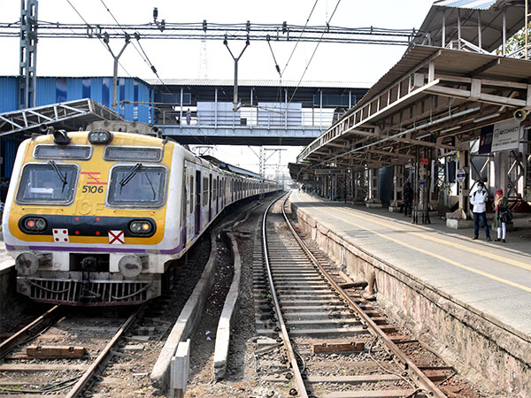 Western Railway Boosts Services for Festive Season with 200 Special Trains