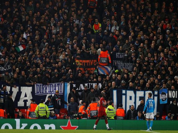 Napoli fans create ruckus before match against Liverpool, five arrested