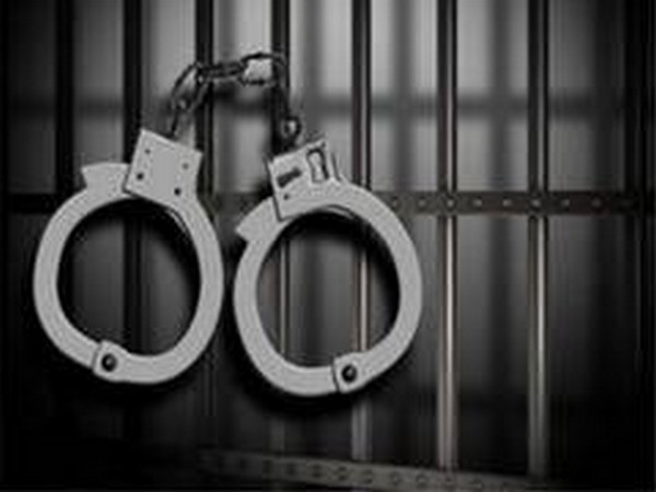 Maha: Three held for stealing valuables worth over Rs 15 lakh from house in Vasai