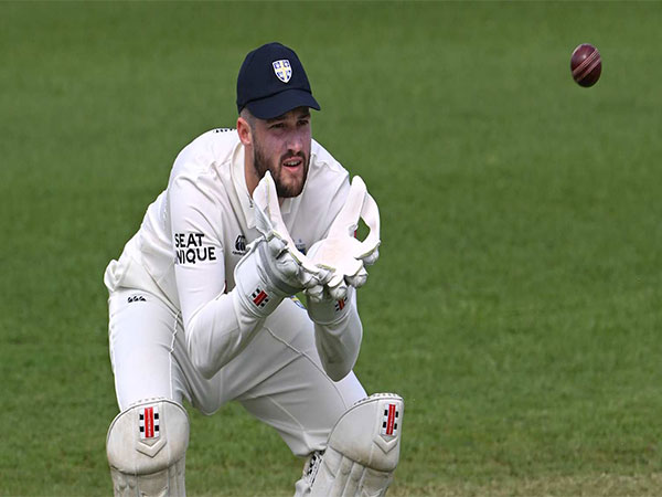 Ollie Robinson Named as Replacement for Cox in New Zealand Test Series