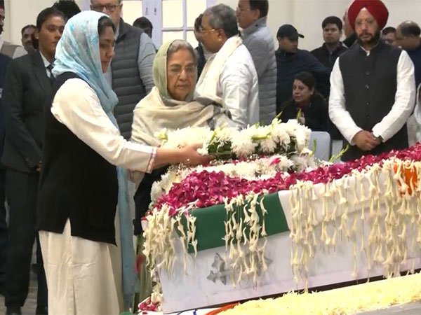 Nation Bids Farewell to Architect of Economic Reforms