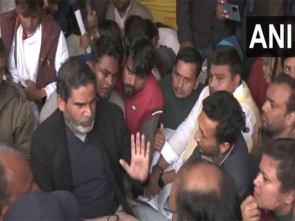 Prashant Kishore Joins Student-Led Protest Against BPSC Exam Irregularities