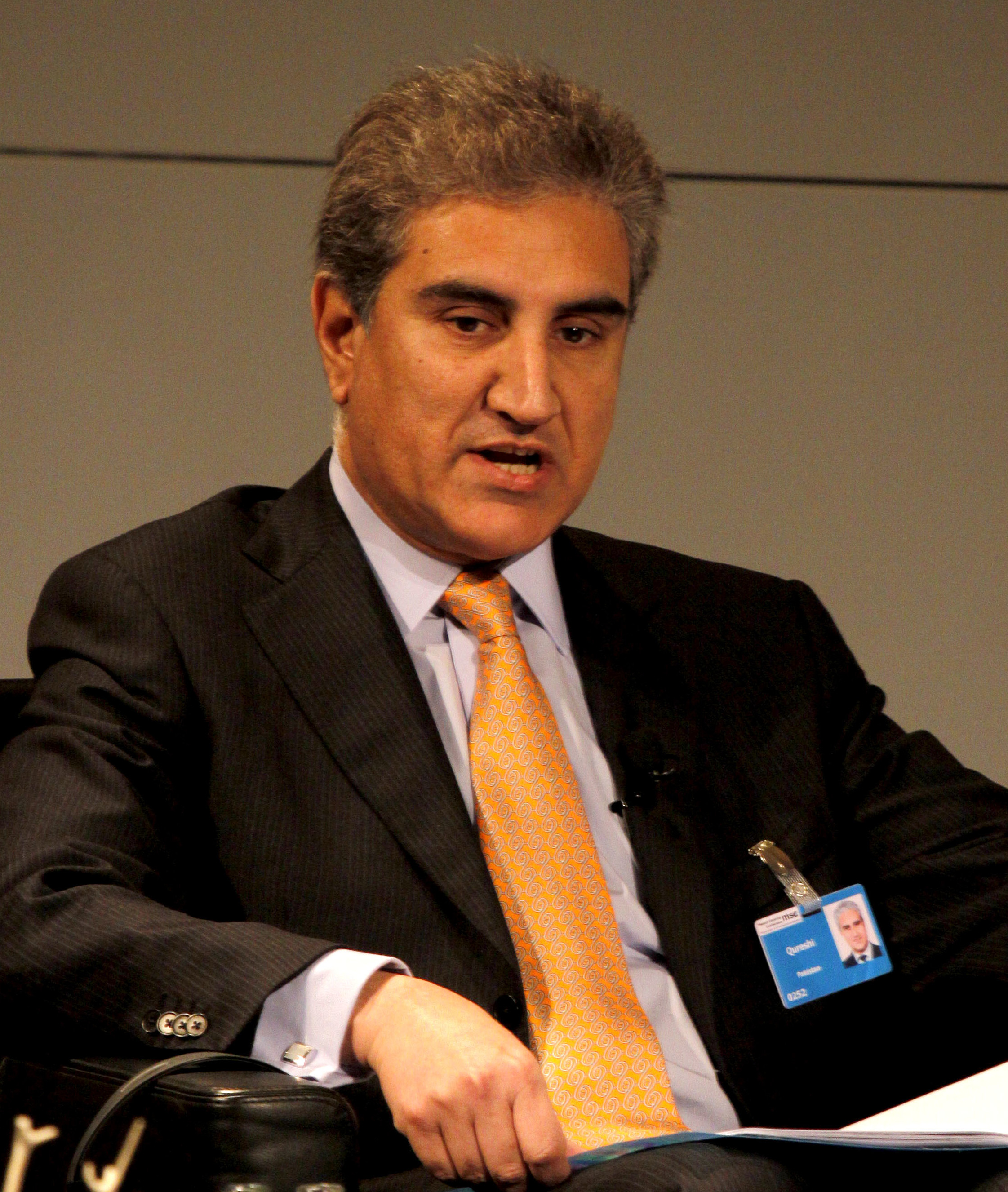 Afghanistan may face economic collapse if its frozen assets are not released: Pak FM Qureshi
