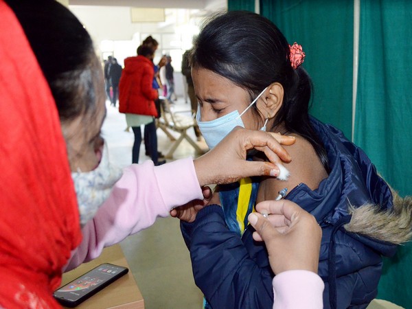 India administers more than 56 lakh COVID vaccine doses in last 24 hrs