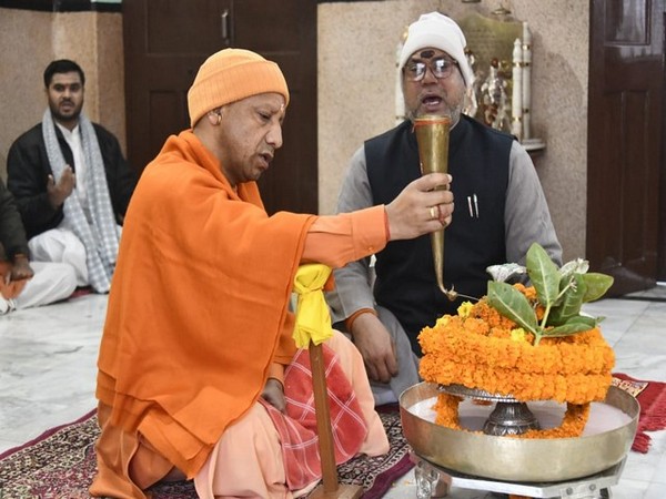 CM Yogi Adityanath performs Rudrabhishek at Gorakhnath temple