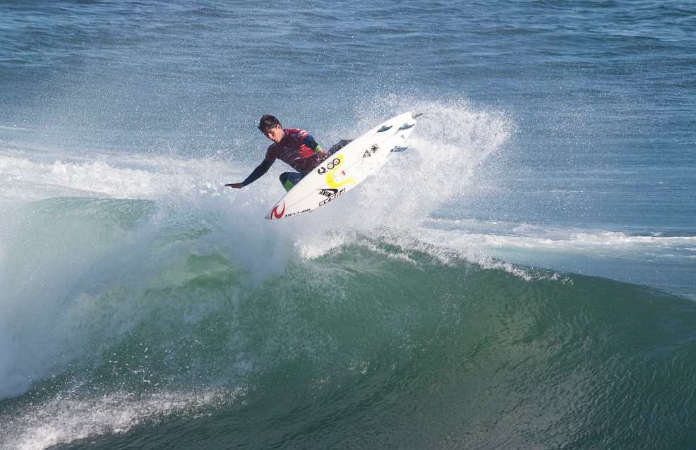 Surfing-Former pro breaks record for world's longest surf in Australia