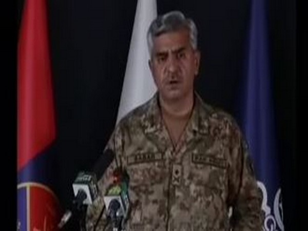 Combating COVID-19: Pak announces troop deployment, shuts down borders