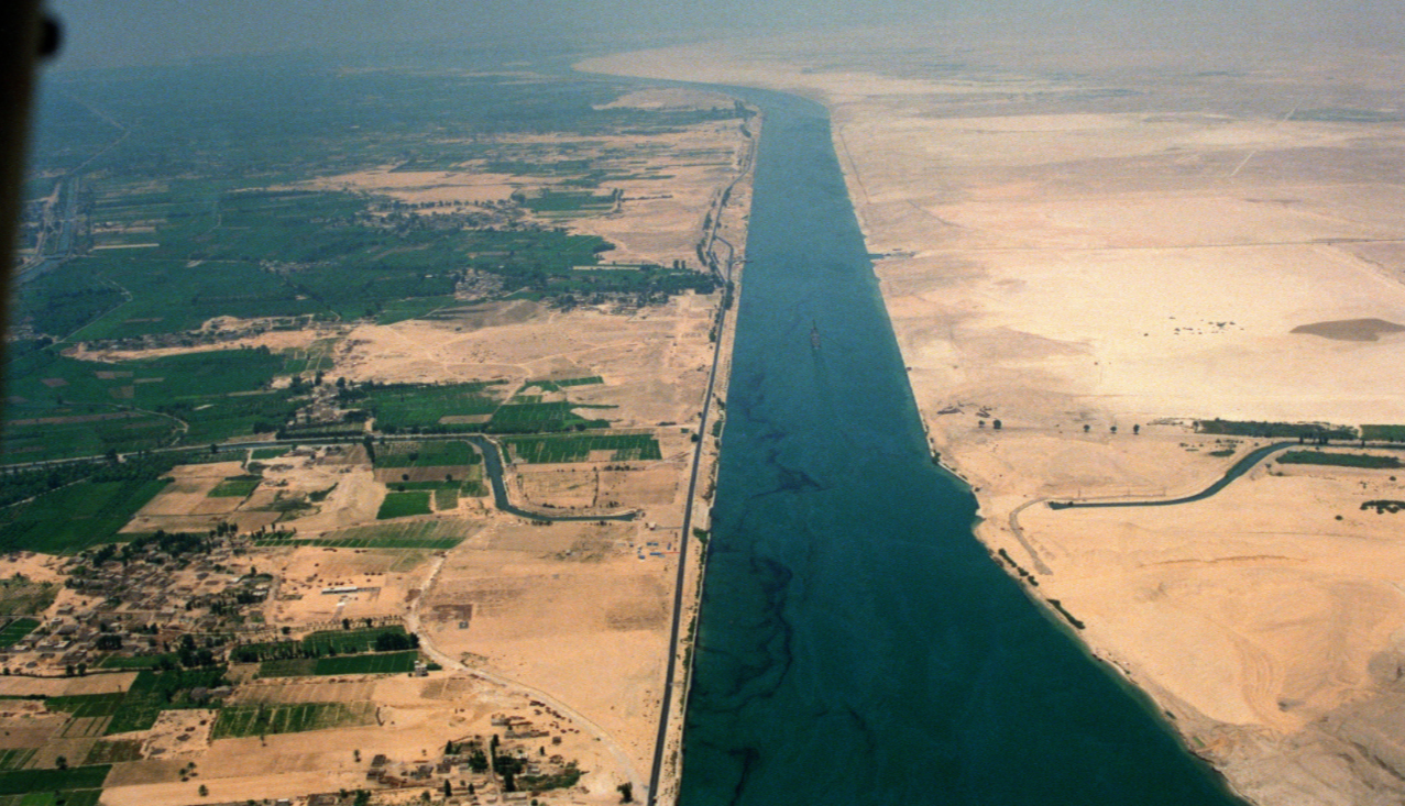 Egypt's Suez Canal targets 15% share of global energy trade by 2040 - statement