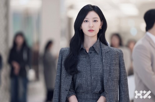 Kim Ji-won Reveals 'I Received a Lot of Threatening Texts!' on 'Queen of Tears' Ending