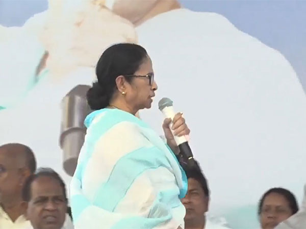 "Face of Campaign Minister everywhere when you wake up": Mamata Banerjee takes a veiled dig at PM Modi