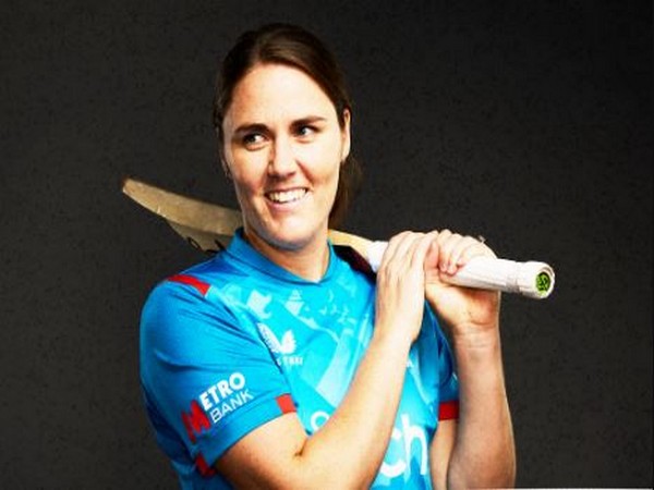 Nat Sciver-Brunt's century powers England to 302/5 against Pakistan in third ODI