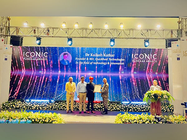 Dr Kailash Katkar, Managing Director, Quick Heal, Honored at the ICONIC PUNEKAR Awards