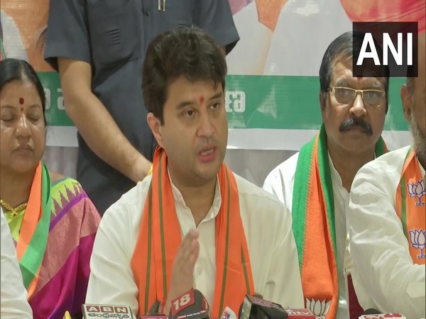 No compromise on passenger safety, says Jyotiraditya Scindia on repeated snags in aircraft