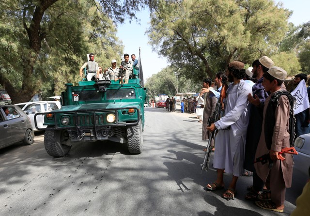 Taliban attacks security checkpoints in four Afghan provinces killing 30