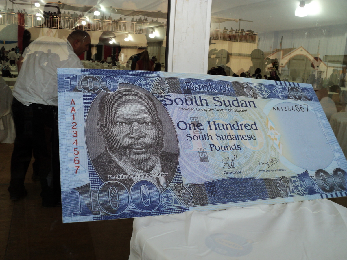 Liquidity crisis forces Sudan to print new 100 pound banknotes