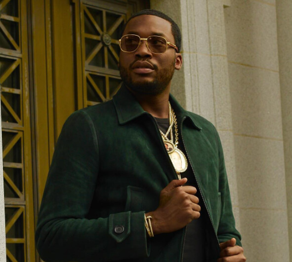 People News Roundup: Rapper Meek Mill pleads guilty to gun charge

