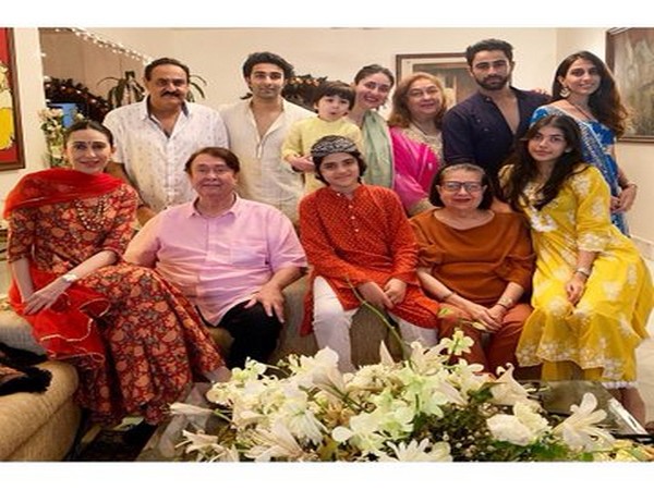 Karisma Kapoor shares glimpse of 'Ganpati Darshan' and family reunion