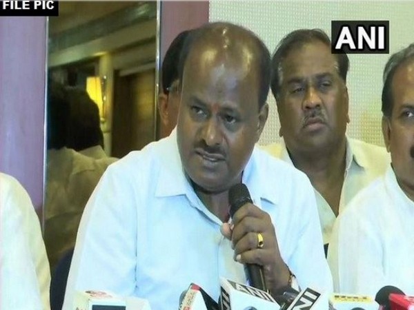 Cong without worker base in R R Nagar is trying to lure JD(S) men: Kumaraswamy