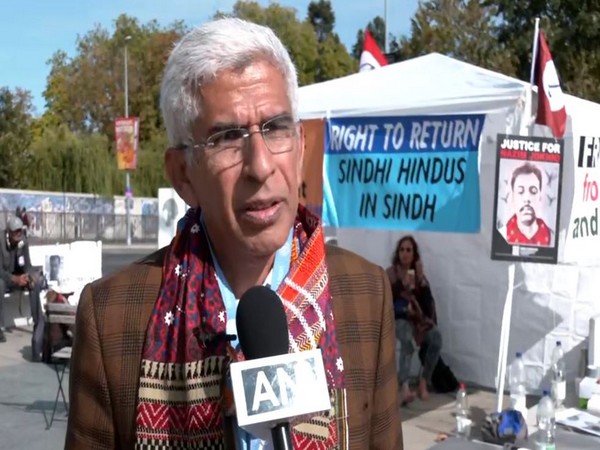 Geneva: Sindhi Foundation holds poster campaign to highlight plight of Sindhis in Pakistan