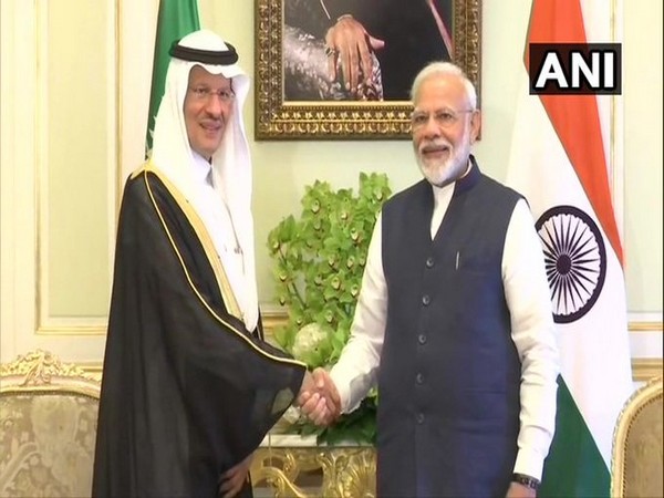 PM Modi meets Saudi Environment, Labour ministers