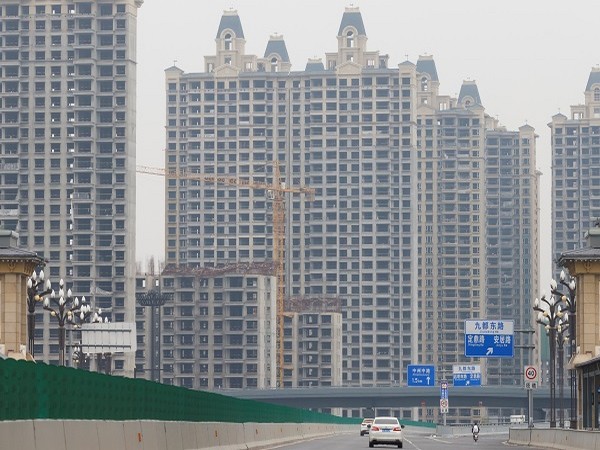 China caught under real estate debt, millions of homes remain unsold