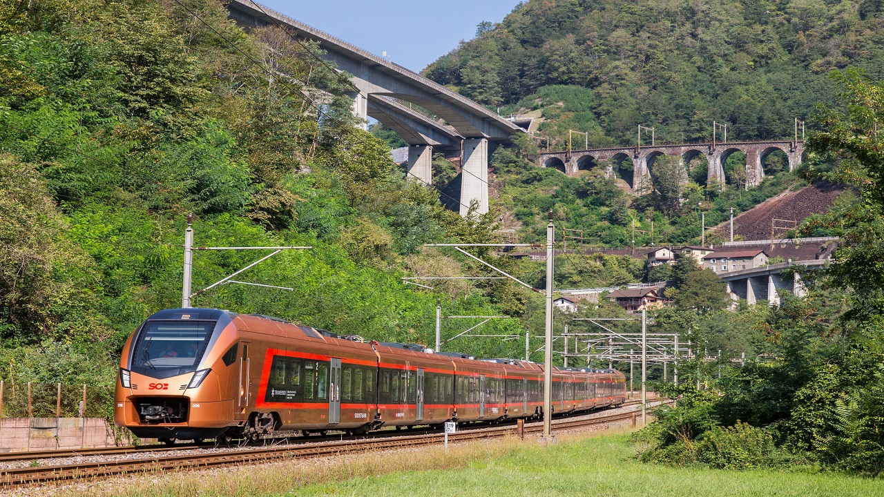 Swiss aim to set record for world's longest passenger train