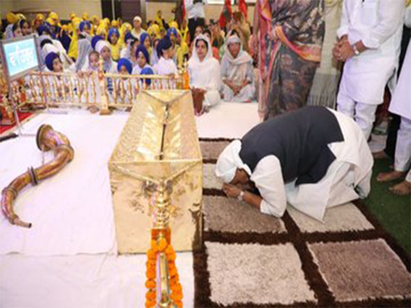 "Ram Janmabhoomi andolan was started by Sikhs": Rajnath Singh