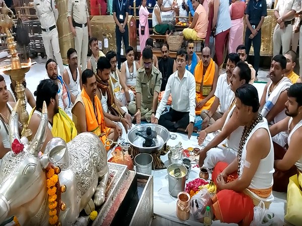 Annual Maha Puja at Mahakaleshwar Temple for Dhanteras