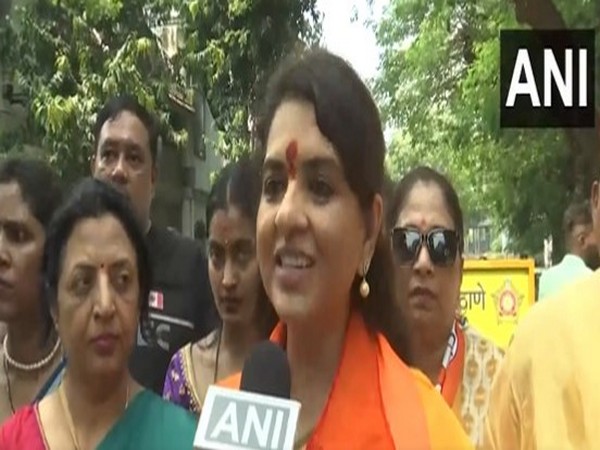 Shaina NC Shifts Allegiance to Shiv Sena, Eyes Mumbadevi Win